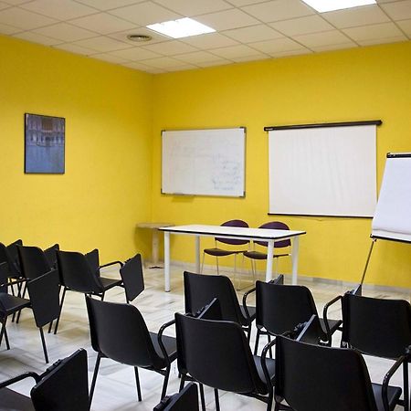 Albergue Inturjoven Sevilla Eksteriør bilde